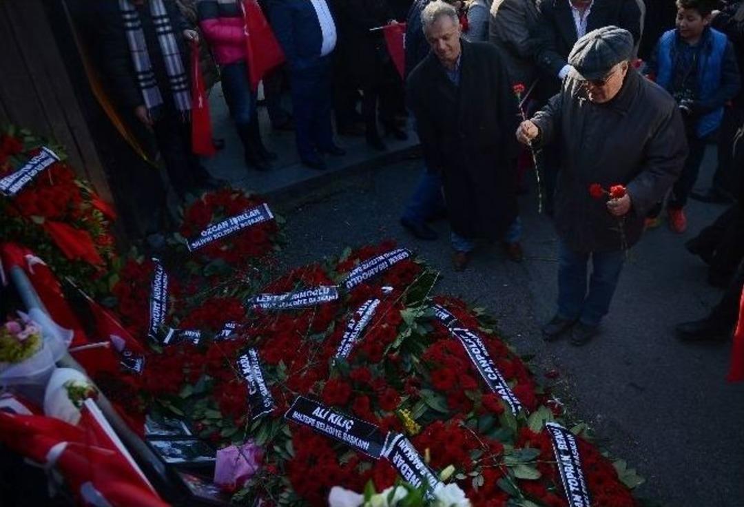 Sivas Platformu Saldırı Noktasına Karanfil Bıraktı