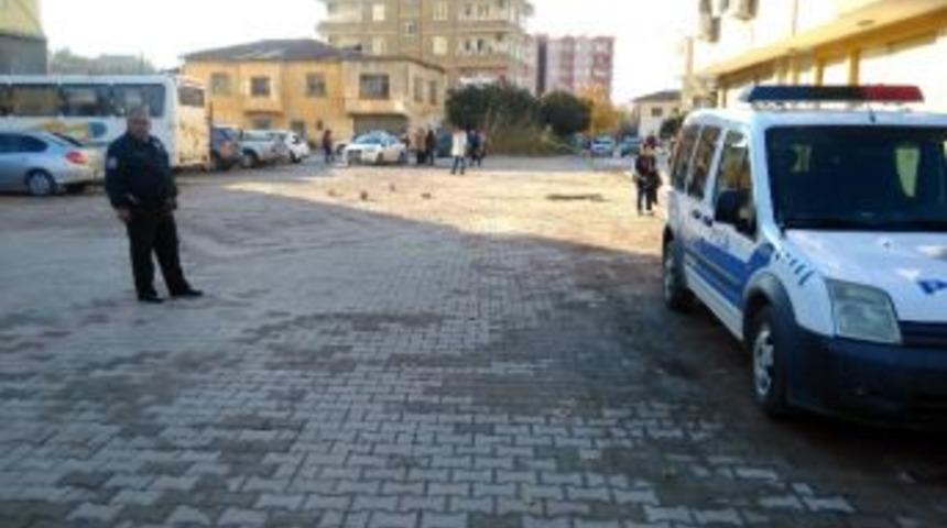Sokak Ortasında Arkadaşını Vurdu