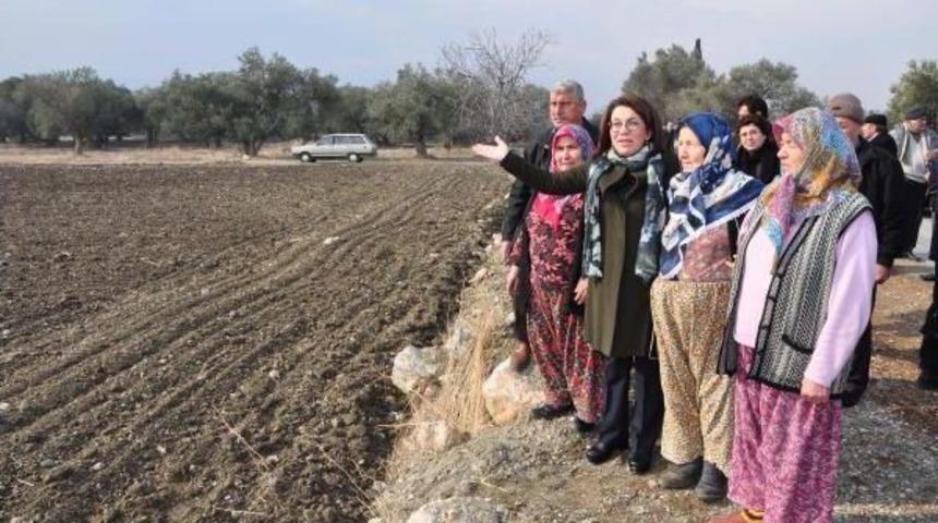 Chp'li Bi&ccedil;er'den, Arazileri Kamulaştırılmak Istenen &Ccedil;ift&ccedil;ilere Destek