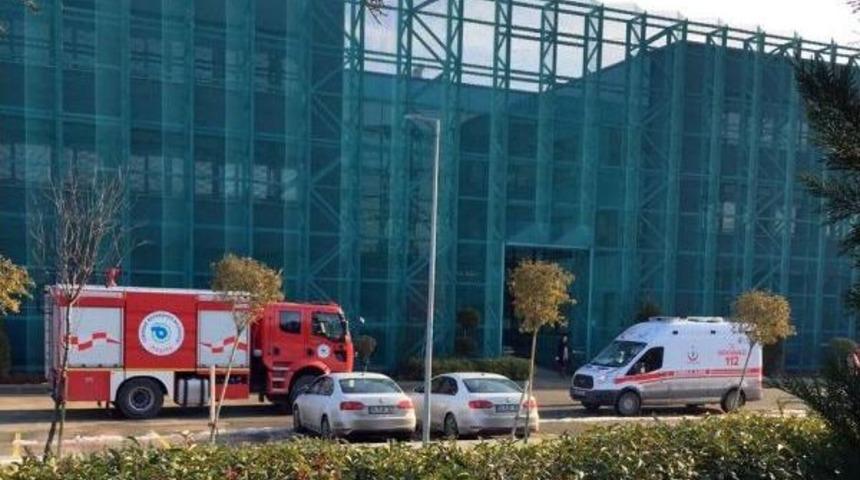 İla&ccedil; Fabrikasında 6 Iş&ccedil;i Zehirlendi