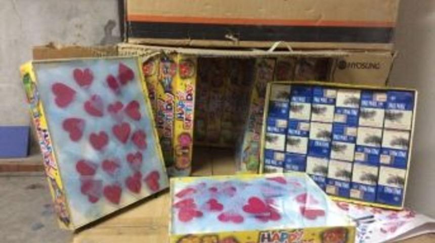 S&uuml;s Eşyalarının İ&ccedil;inden 34 Bin 880 Paket Ka&ccedil;ak Sigara &Ccedil;ıktı