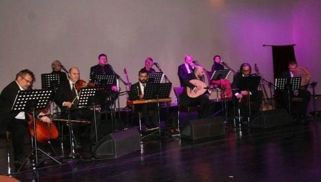Tamburi Cemil Bey Vefatının 100. Yılında Konserle Anıldı