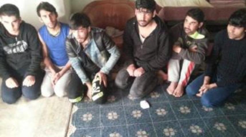 İşkence Edilerek Ailelerinden Fidye Istenen 6 Pakistanlı Kurtarıldı