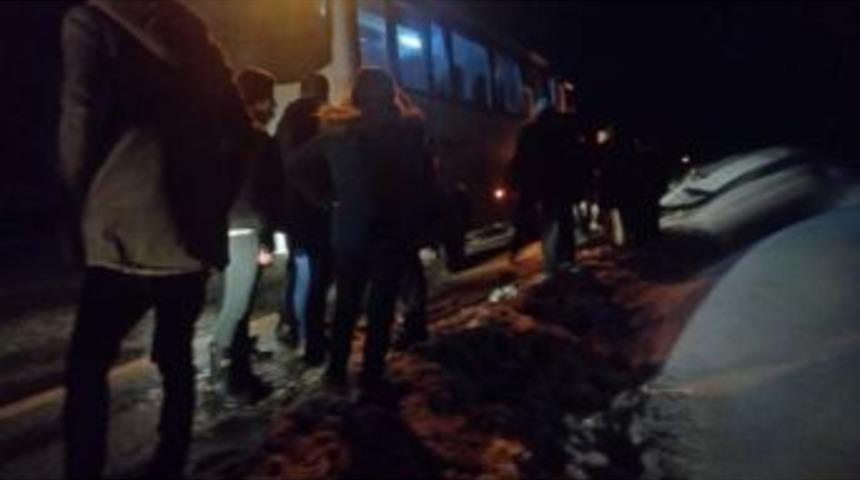 Midibüste, 'çantamda Bomba Var' Diyen Yolcu Gözaltına Alındı