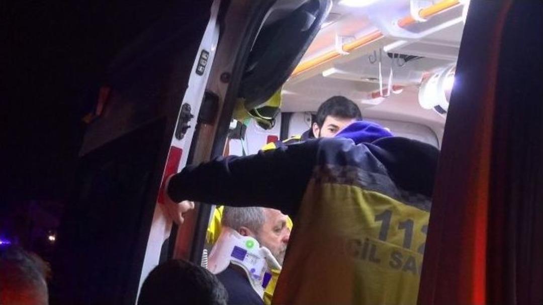 Tır Ve Kamyon Otoyoldan D 100&rsquo;e U&ccedil;tu: 2 Yaralı