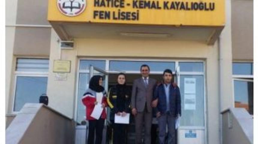 &Ouml;ğrencilere "saygı" Belgeleri Verildi