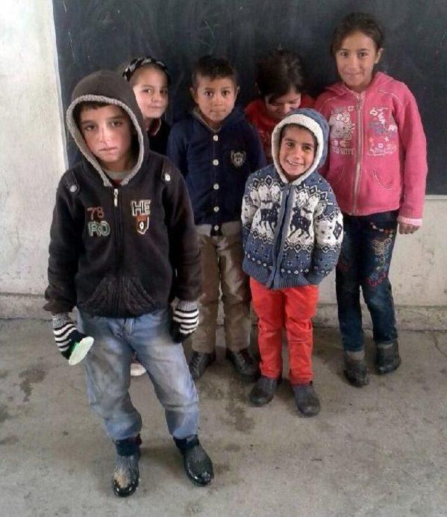 Bir Fotoğrafla &Ouml;ğrencilerini Isıttı 3