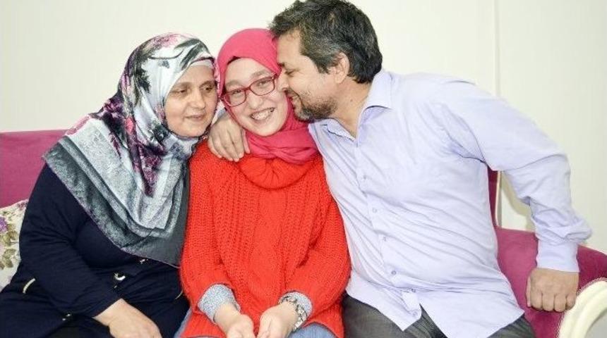 İş&ccedil;i Babanın Kızı Teog Birincilerinden Oldu