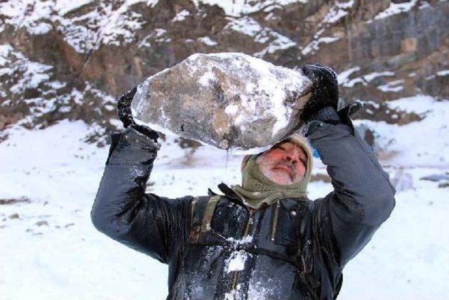 Oltu'nun Raki'si Kar, Kış Dinlemiyor