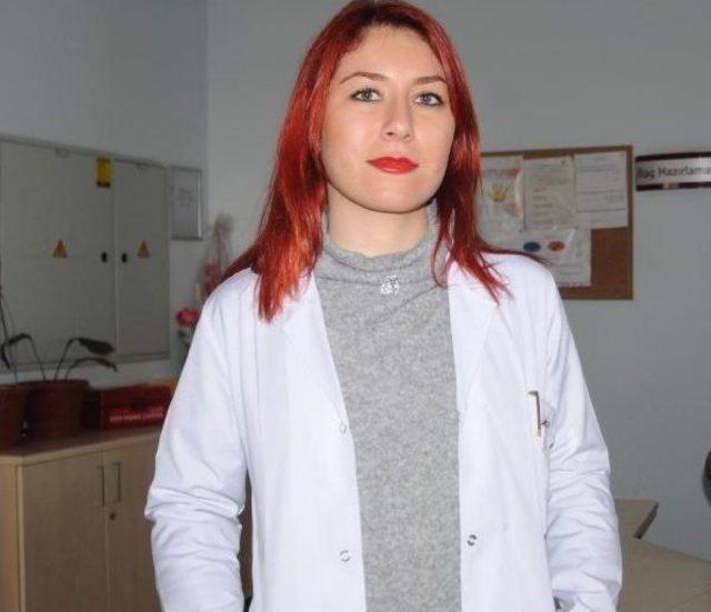 Memur Kızı 20 Yıl Sonra Hakkari'ye Doktor Olarak Atandı