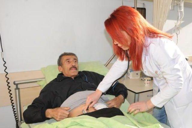 Memur Kızı 20 Yıl Sonra Hakkari'ye Doktor Olarak Atandı