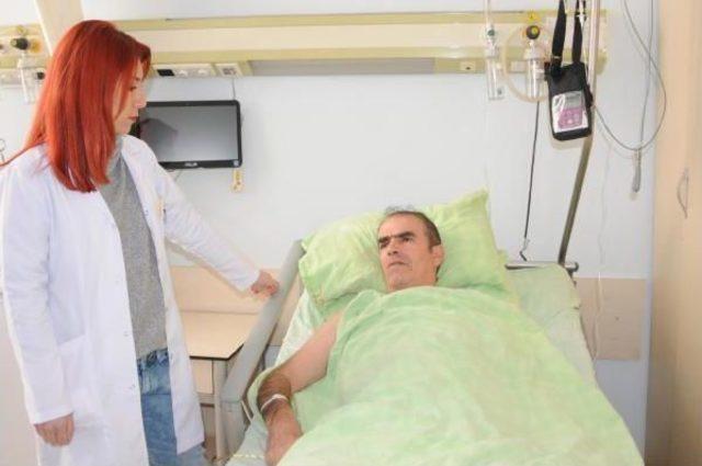 Memur Kızı 20 Yıl Sonra Hakkari'ye Doktor Olarak Atandı