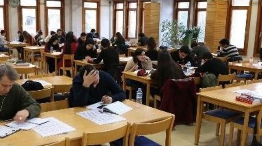 Bursa 24 Saat Okuyor