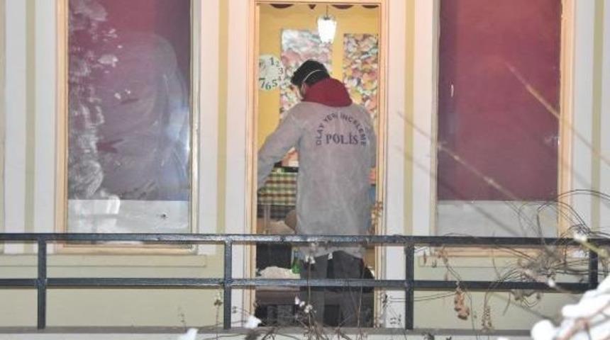 Birlikte I&ccedil;ki I&ccedil;tiği &Ouml;zbek Kadını Kıskan&ccedil;lık Krizinde &Ouml;ld&uuml;rd&uuml;