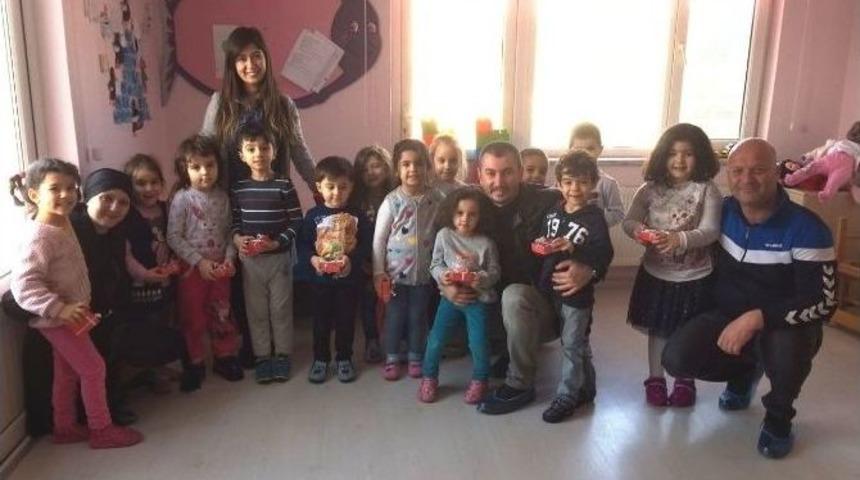 Altınok, Minik Y&uuml;reklere Dokundu