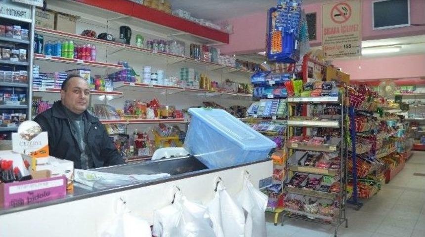 Mahalle Bakkalı Dertli