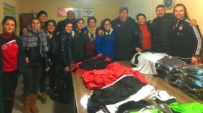 Soma Zaferspor&rsquo;a Beşiktaş Belediyesi&rsquo;nden Jest