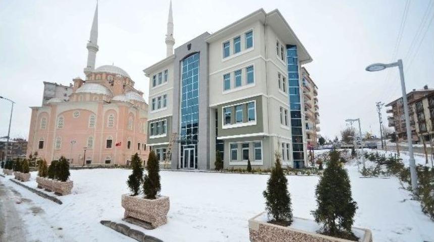 Pursaklar&rsquo;da Eğitim Ve K&uuml;lt&uuml;r Merkezi Tamamlandı