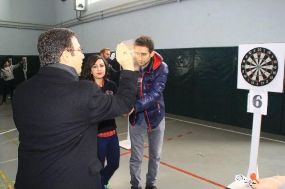 Hakkarili &Ouml;ğrenciler İlk Defa Dartla Tanıştı