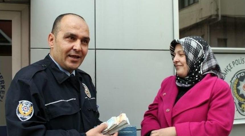 Döner Ustası Kömürlükte Bulduğu 23 Bin Tl’yi Sahibine Ulaştırdı