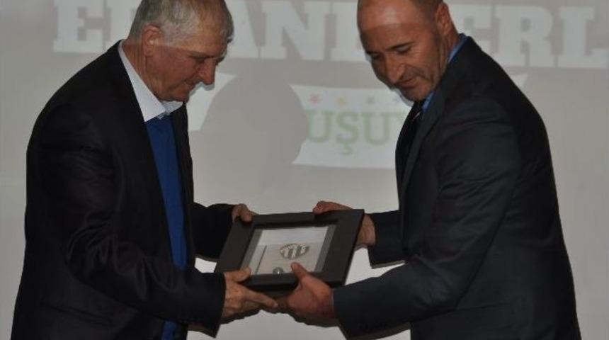 Yıldızlar Efsanelerle Buluşuyor