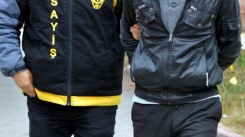 Dolandırıcı Su&ccedil;&uuml;st&uuml; Yakalandı