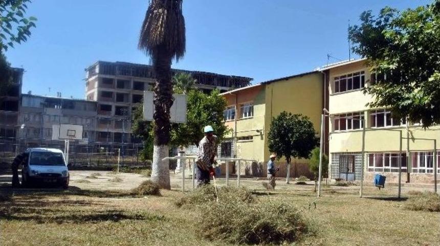 İncirliova Belediyesi&rsquo;nden Eğitime Katkı Spora Destek