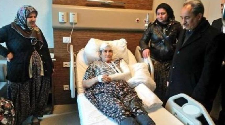 Akşehir'de Pazar Yeri &Ccedil;atısı &Ccedil;&ouml;kt&uuml;: 4 Yaralı (4)