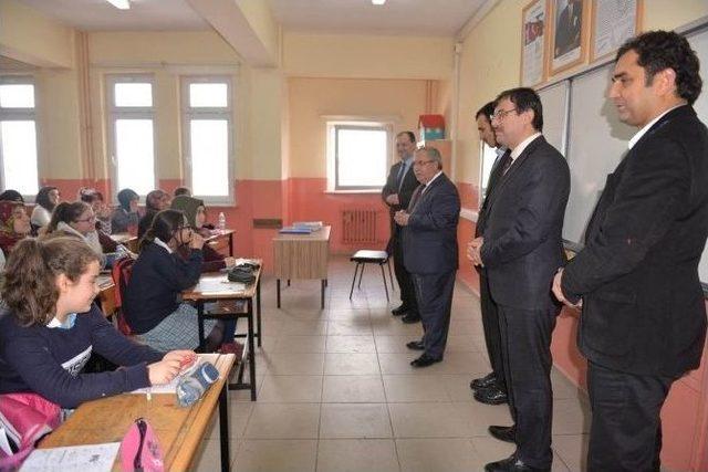 Şule-mete Tetik İmam Hatip Ortaokulu’nu Ziyaret Etti