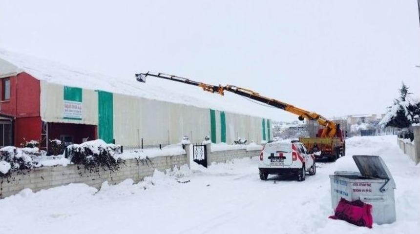 Beyşehir&rsquo;de &Ccedil;atılardaki Buz Ve K&uuml;tlelerine Karşı Anonslu Uyarı