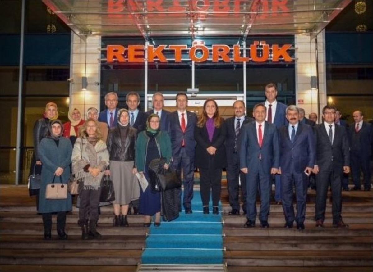 D&uuml;zce &Uuml;niversitesi Ev Sahipliği Yaptı