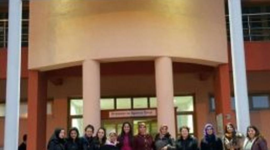 Taşk&ouml;pr&uuml;&rsquo;de Bayanlara Y&ouml;nelik Y&uuml;zme Kursu