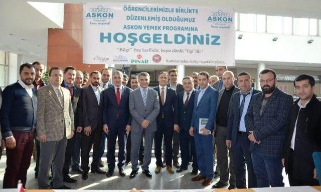 Askon Bitlis Şubesinden 100 Öğrenciye Giyim Ve Kırtasiye Yardımı
