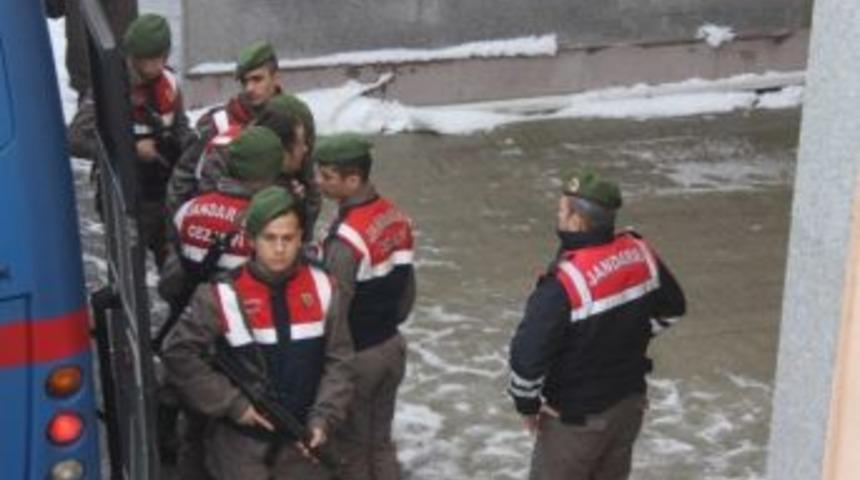 Fet&ouml; Boş Kağıda İmza Attırarak Hisse Senedi Satmış