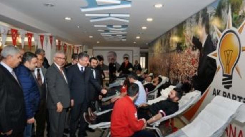 Ak Parti&rsquo;den Kan Bağışı Kampanyası