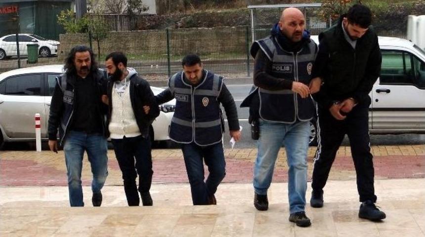 Alanya&rsquo;daki Cinayetin Ş&uuml;phelileri Tutuklandı