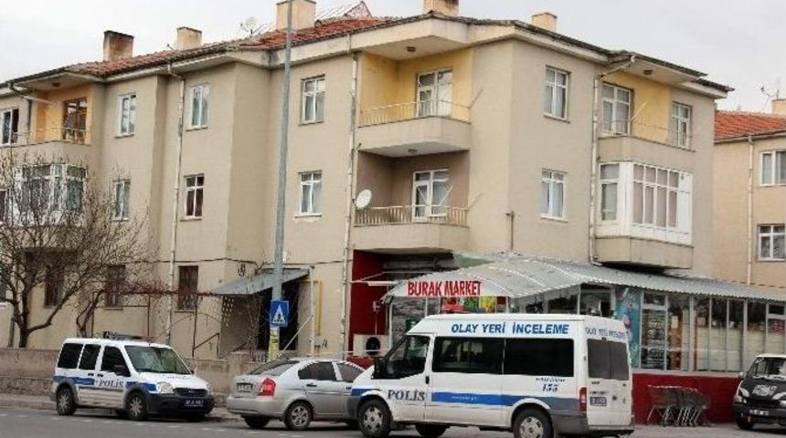 2 &Ccedil;ocuk Babası Kemerle Kendini Astı