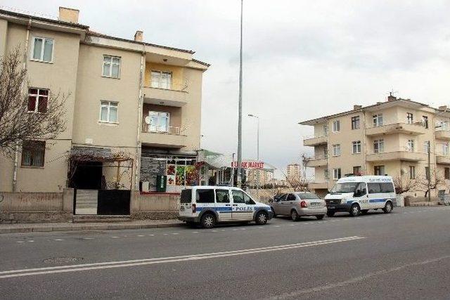 2 &Ccedil;ocuk Babası Kemerle Kendini Astı 1