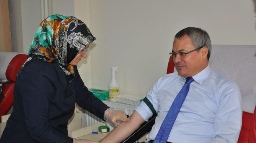 Batmanlılar Kan Merkezlerine Akın Etti