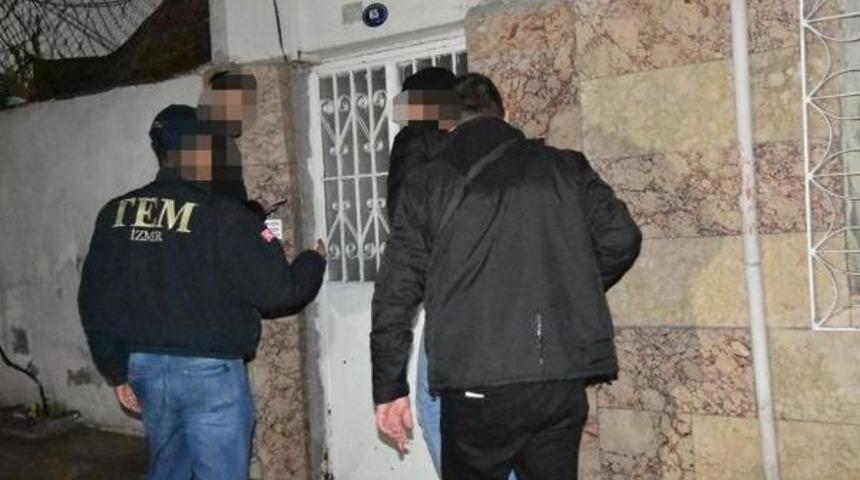 Pkk Kamplarında Eğitim Alıp Geldiği İzmir'de Yakalandı