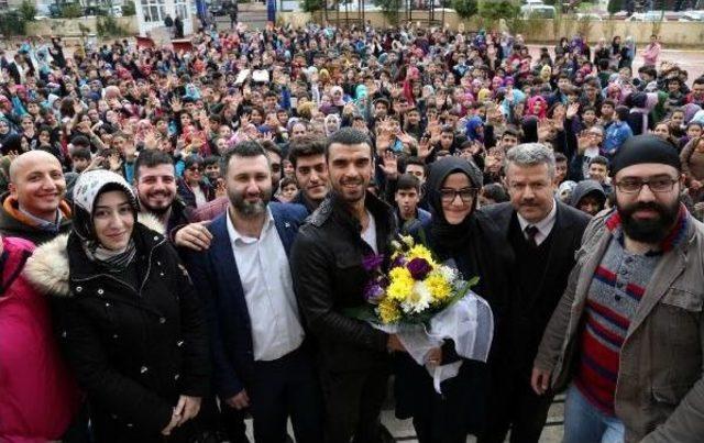 Öğrencilerin Jestine Kenan Sofuoğlu'dan Jest