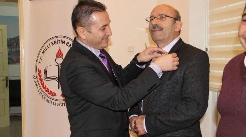 Sigarayı Bırakan Personellere &Ccedil;eyrek Altın