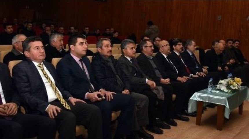 &lsquo;kitap Okuma Yarışması&rsquo;nda Okunacak Kitaplar Okul M&uuml;d&uuml;rlerine Dağıtıldı