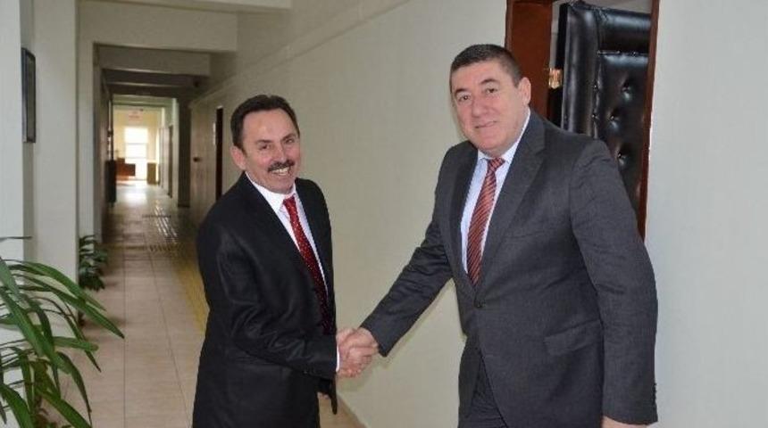 Meclis &Uuml;yelerinden Kaymakam Eskioğlu&rsquo;na Ziyaret