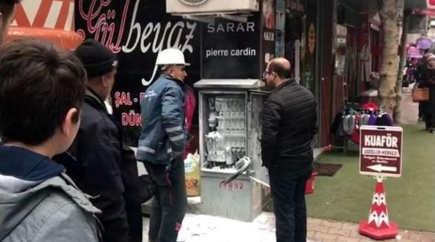 Patlayan Elektrik Trafosu Paniğe Neden Oldu