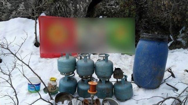 Lice’de Çok Sayıda Silah Ve Mühimmat Ele Geçirildi