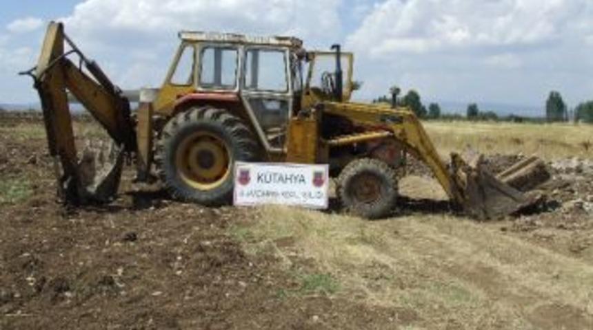 Jandarmadan Ka&ccedil;ak Kazı Operasyonu