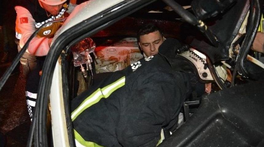 Araca Sıkışan S&uuml;r&uuml;c&uuml; &Ouml;l&uuml;mden D&ouml;nd&uuml;