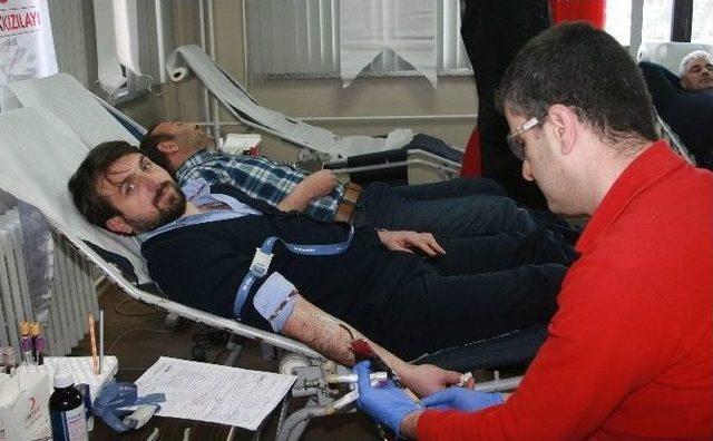 Trabzon T&uuml;msiad Şubesi&rsquo;nden Kan Bağışına Destek 1