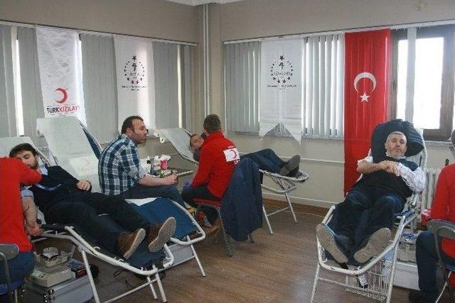 Trabzon T&uuml;msiad Şubesi&rsquo;nden Kan Bağışına Destek 2